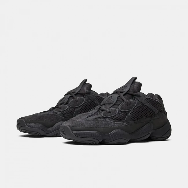 картинка Adidas Yeezy 500 Utility Black магазин Одежда+ являющийся официальным дистрибьютором в России 