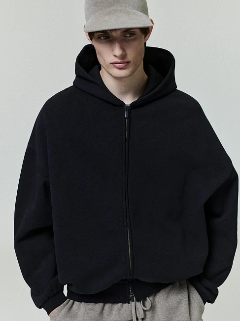 картинка Fear of God Embossed Classic Fleece Zip-Up Hoodie Vintage Black магазин Одежда+ являющийся официальным дистрибьютором в России 