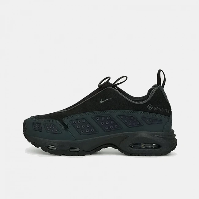 Nike Air Max SNDR GORE-TEX — Black / Dark Smoke Grey