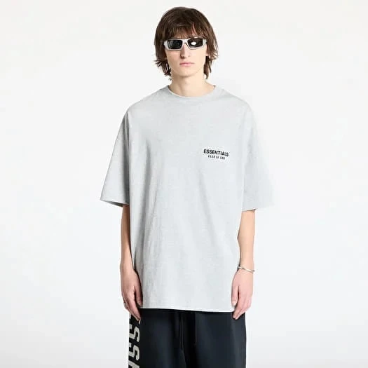 картинка Fear of God Essentials Jersey Crewneck Tee Light Heather Grey магазин Одежда+ являющийся официальным дистрибьютором в России 