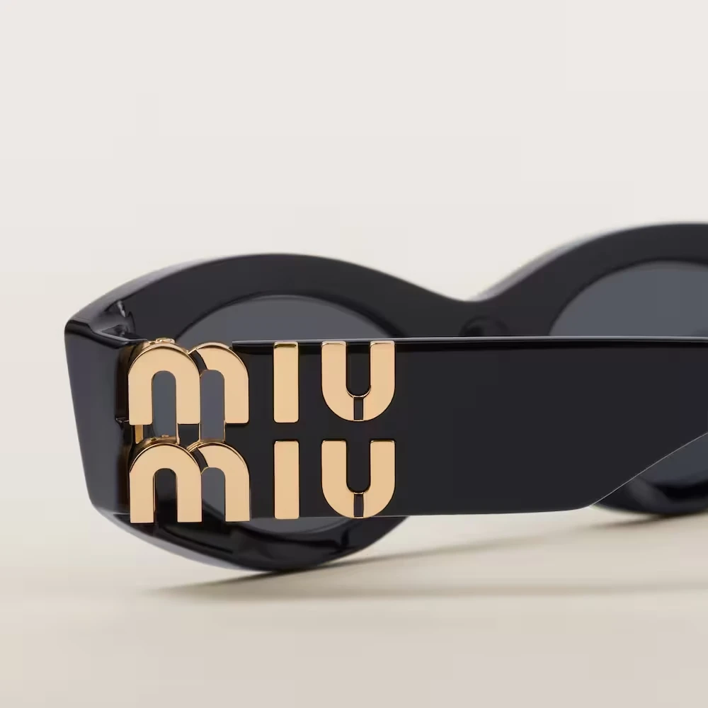 картинка Miu Glimpse sunglasses Slate Gray Lenses от магазина Одежда+