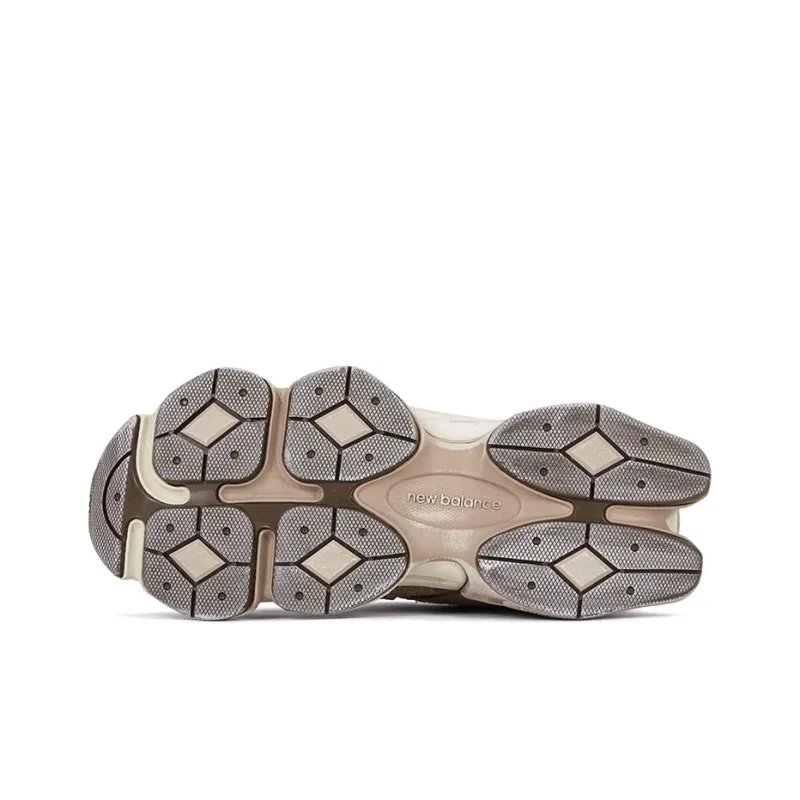 картинка New Balance 9060 'Mushroom' от магазина Одежда+