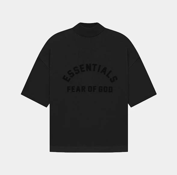 картинка Fear of God Essentials SS23 T-Shirt Black магазин Одежда+ являющийся официальным дистрибьютором в России 