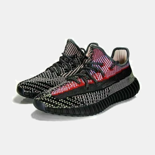 картинка Adidas Yeezy Boost 350 V2 Yecheil Reflective магазин Одежда+ являющийся официальным дистрибьютором в России 